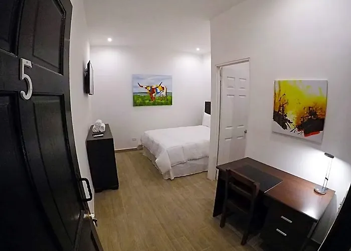Hotel Surf Ranch 3*
